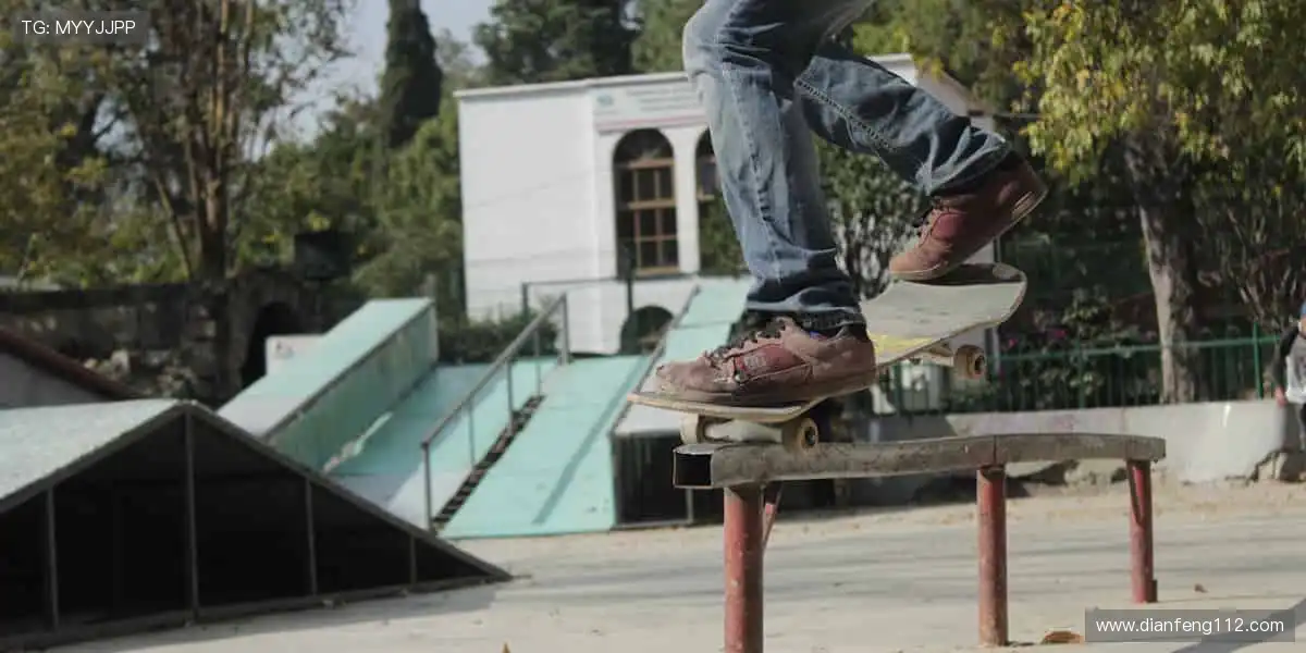 赛场周边，点燃热爱！🎉